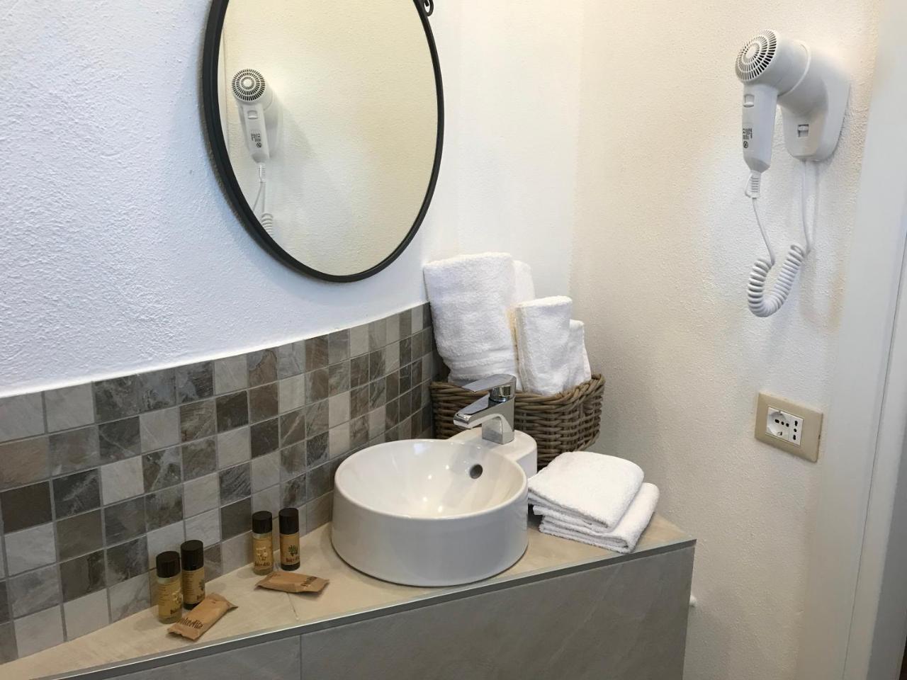 Hotel Cambogia Zibido San Giacomo 外观 照片